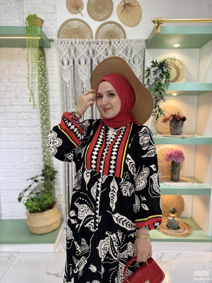 Desenli Siyah Viskon Elbise