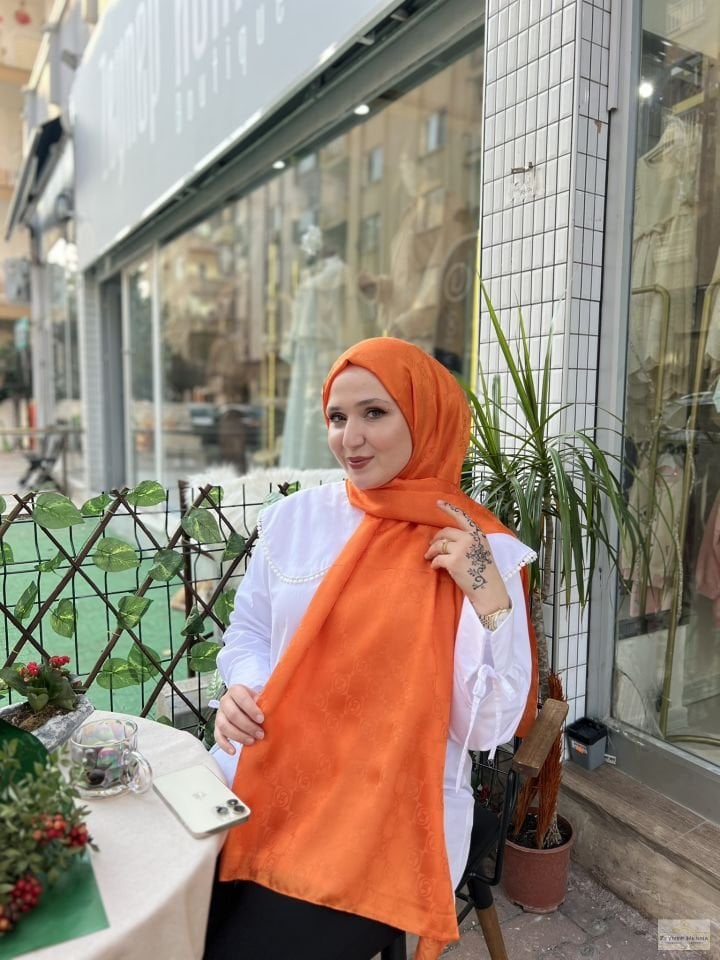 V Desen Turuncu Japek Şal