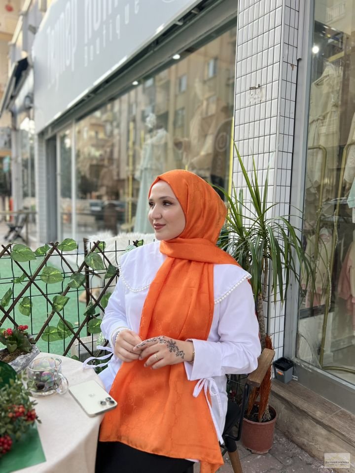 V Desen Turuncu Japek Şal