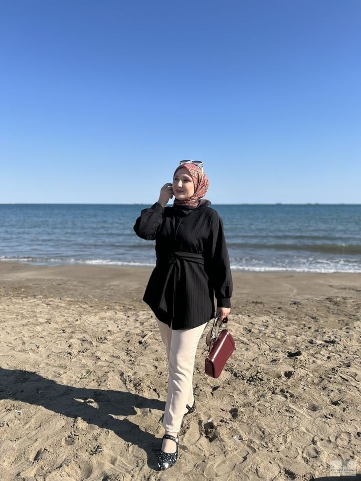 Pera Siyah Gömlek