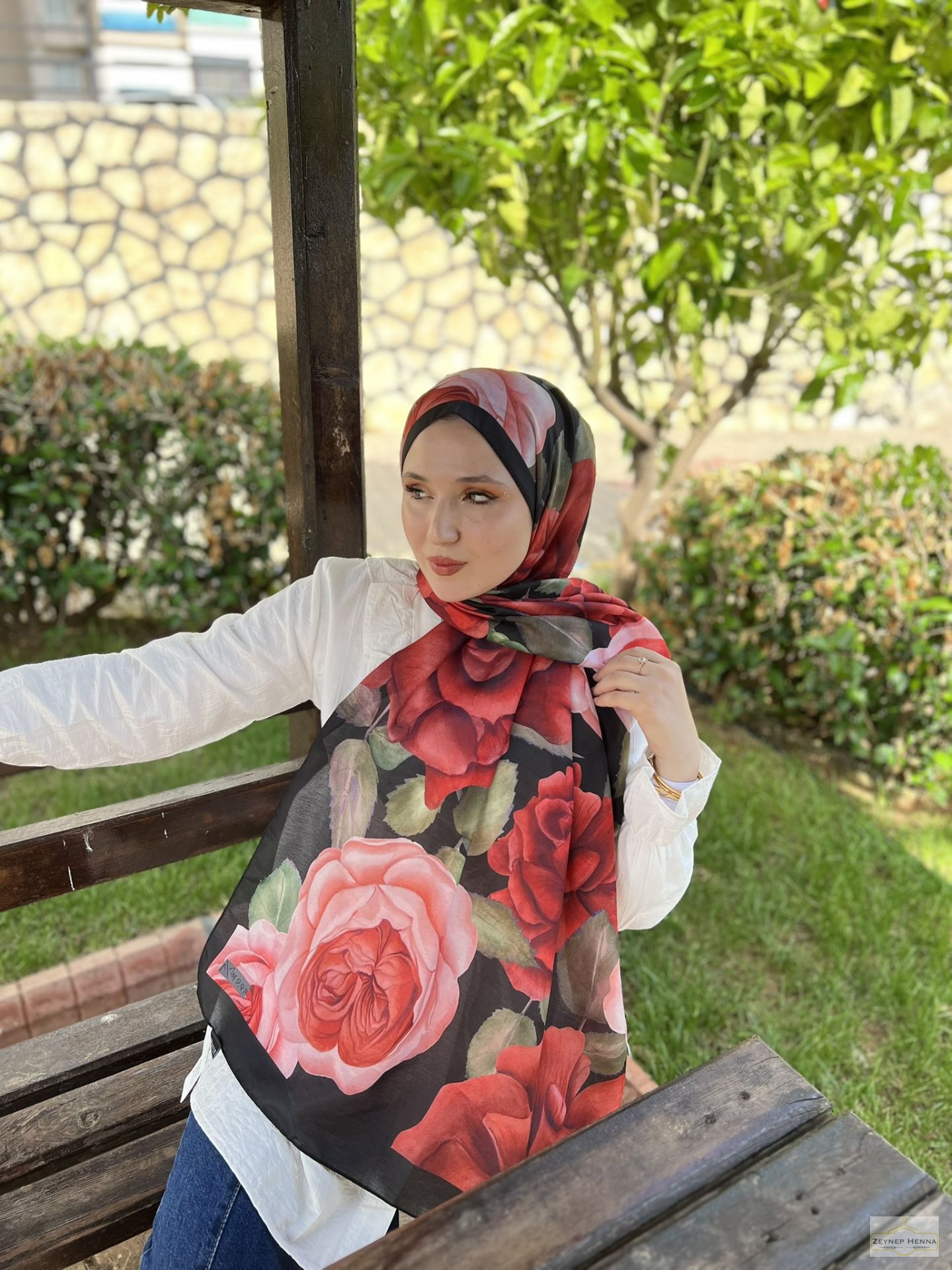 Gül Desen Kırmızı Pamuk Şal
