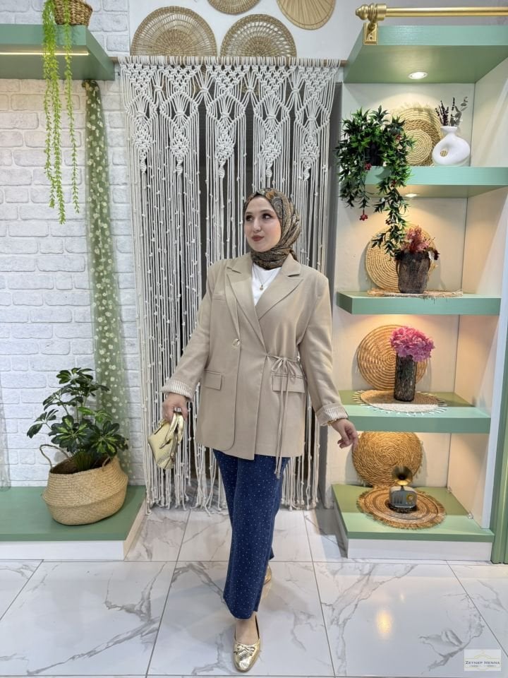 Bağlamalı Krem Blazer Ceket