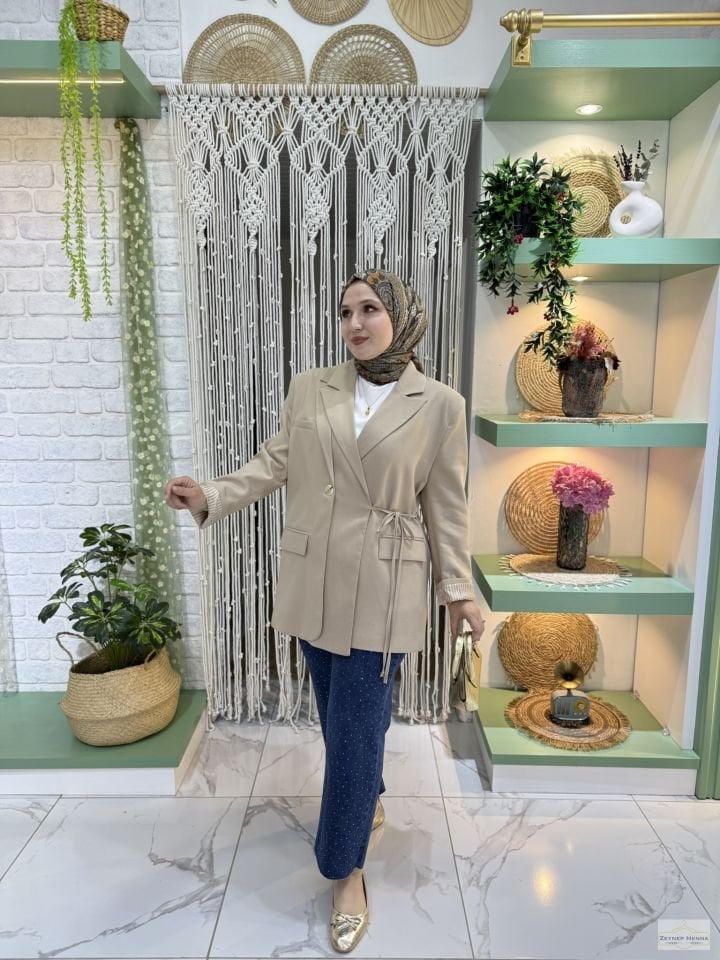 Bağlamalı Krem Blazer Ceket