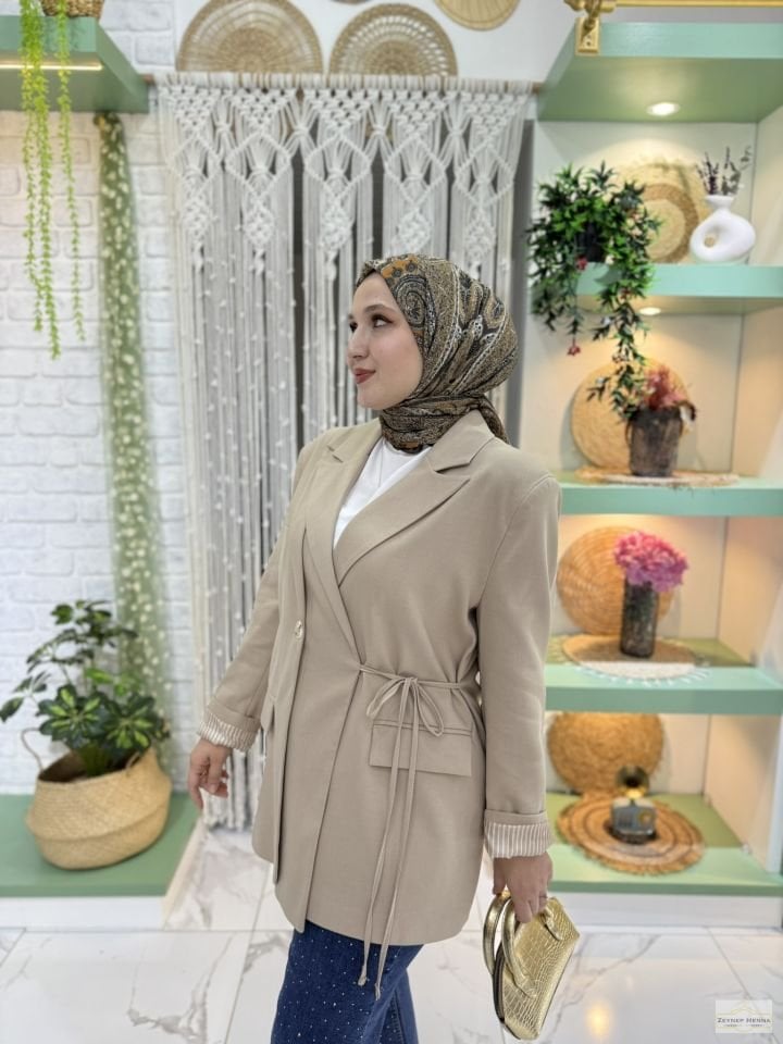 Bağlamalı Krem Blazer Ceket