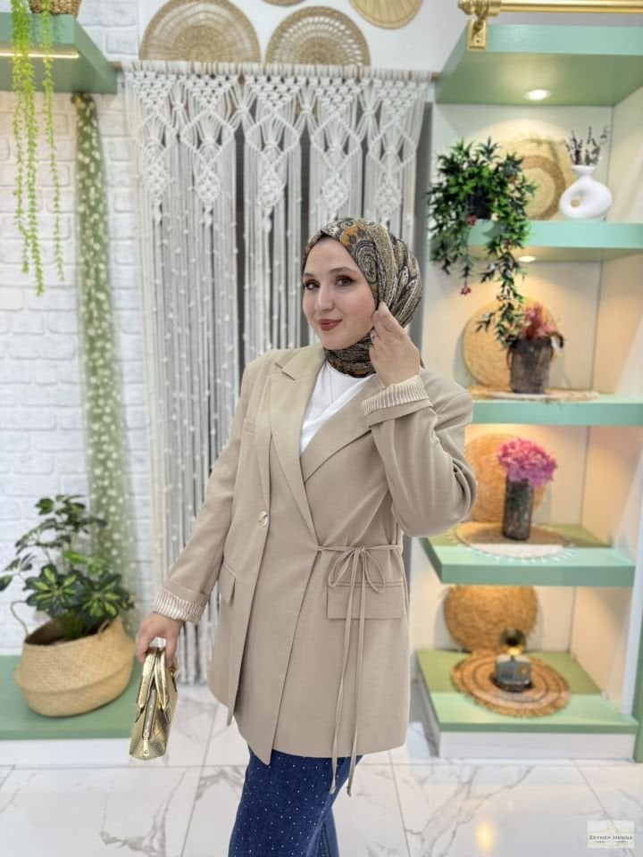 Bağlamalı Krem Blazer Ceket
