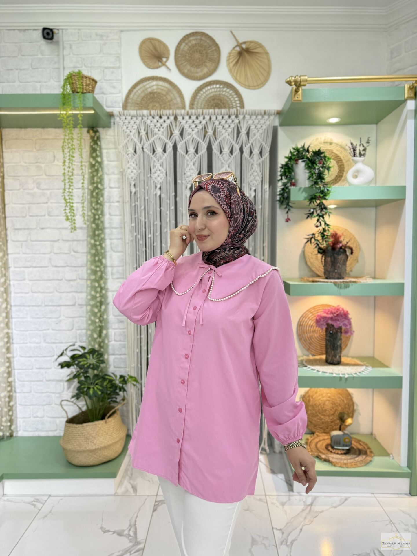 İnci Yaka Pembe Gömlek