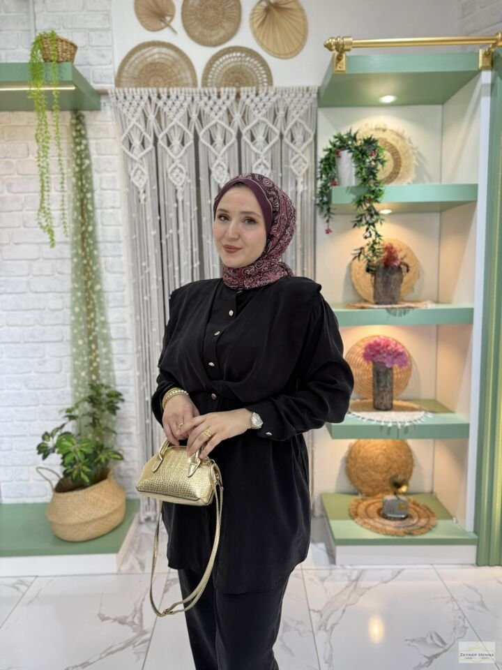 Bella Bağlamalı Siyah Takım