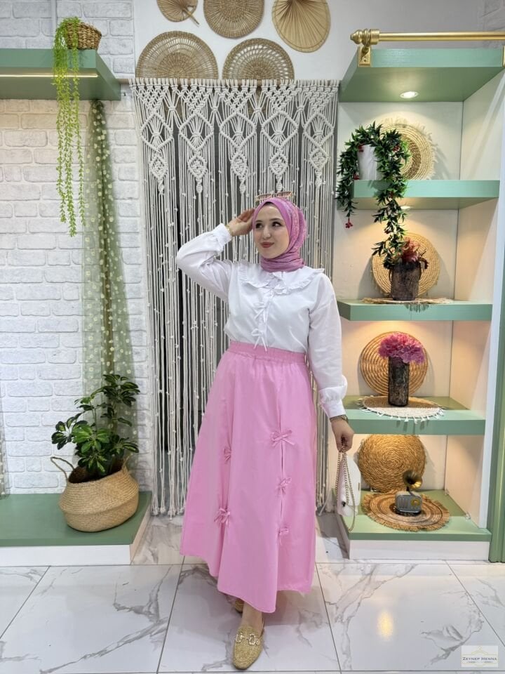 Fiyonklu Pembe Etek