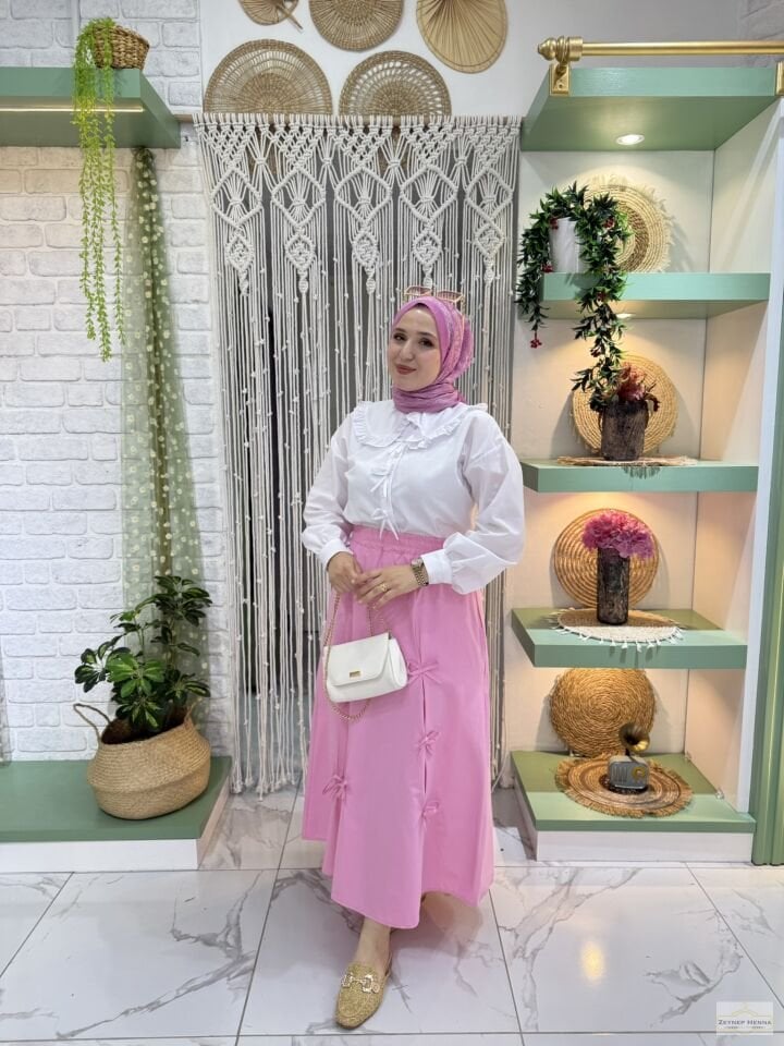 Fiyonklu Pembe Etek