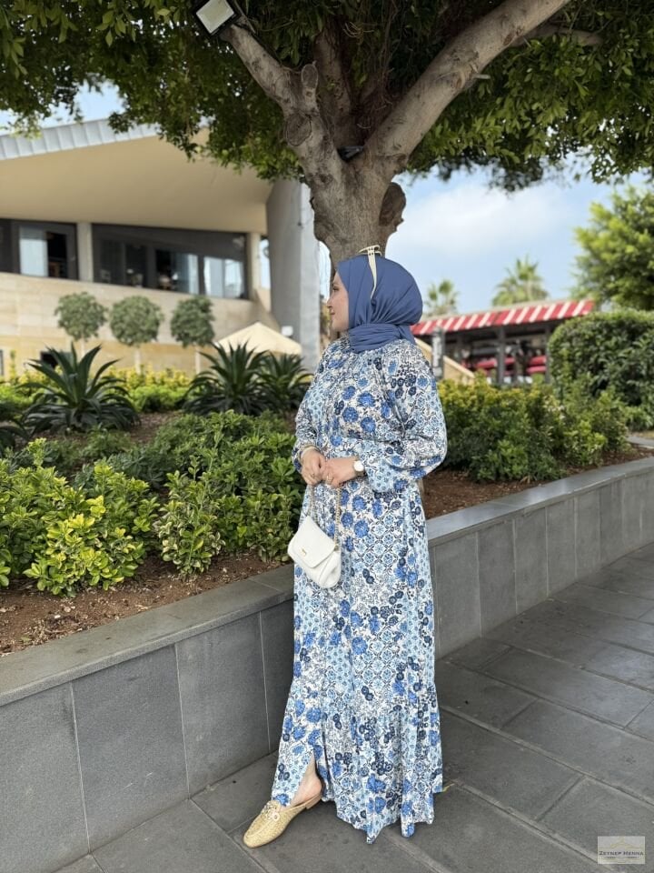 Çiçek Desen Kemerli Mavi Elbise