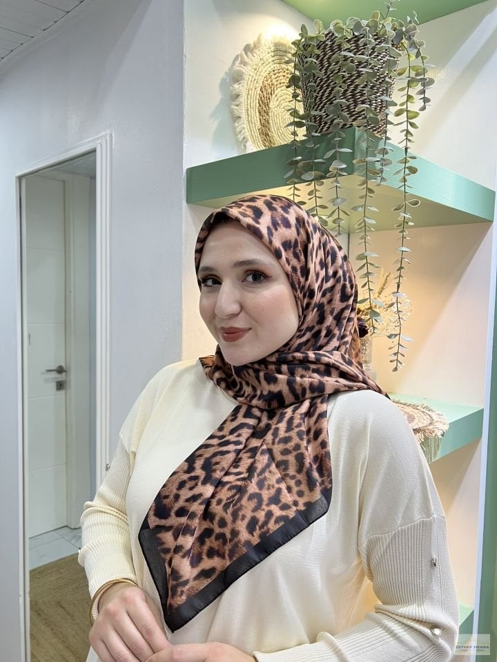 Leopar Desen Kahve Pamuk Eşarp