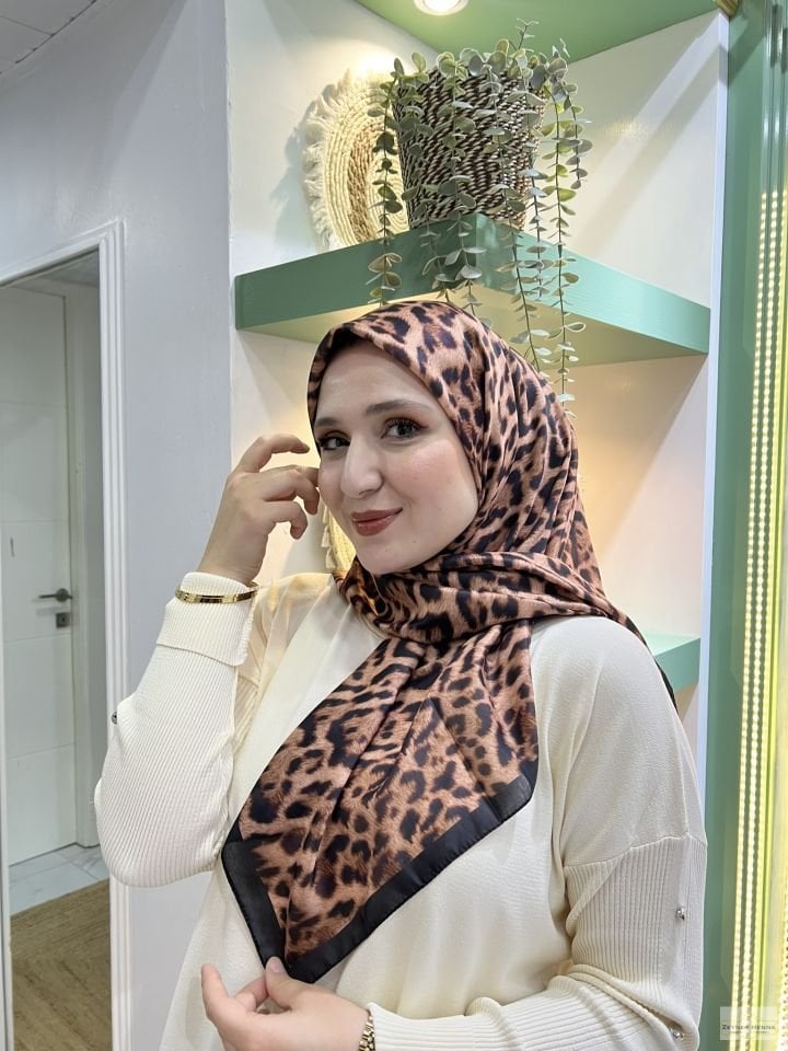 Leopar Desen Kahve Pamuk Eşarp