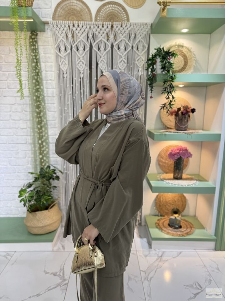 Belden Bağlamalı Haki Kimono Takım
