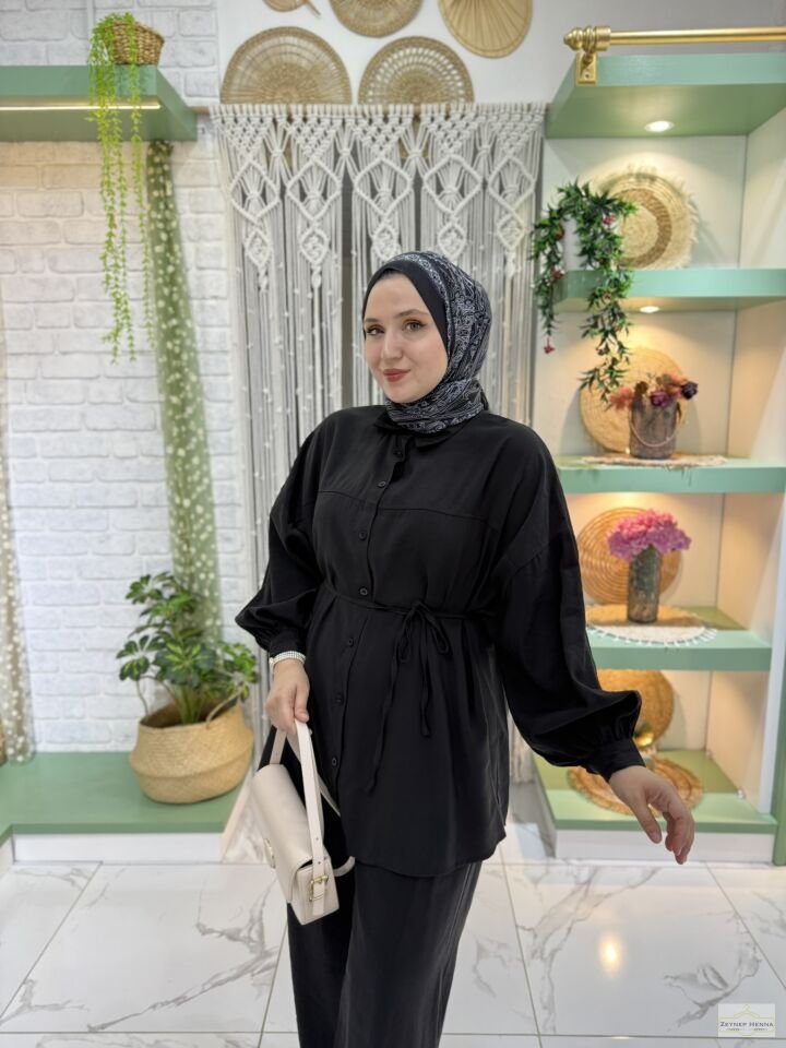 Dora Bağlamalı Siyah Takım