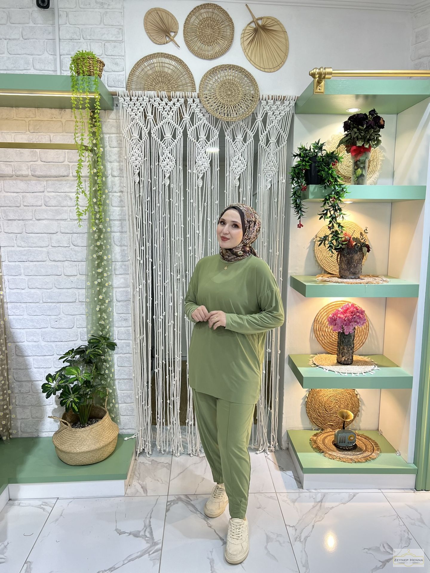 Basic Çağla Yeşili Takım