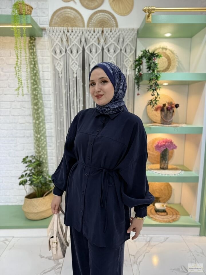 Dora Bağlamalı Lacivert Takım
