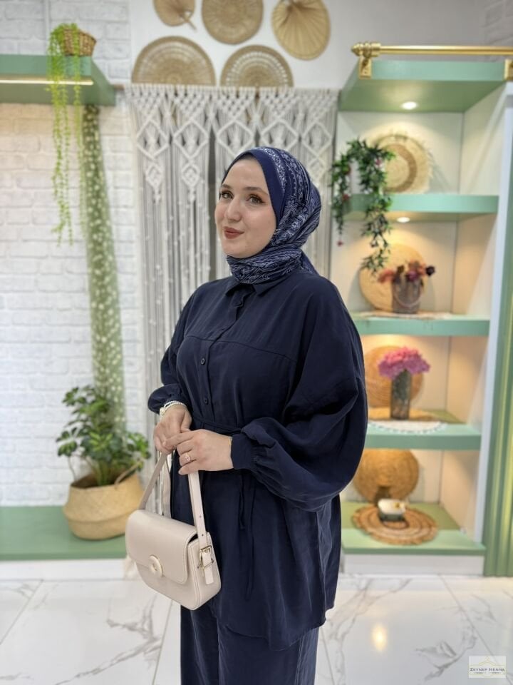 Dora Bağlamalı Lacivert Takım