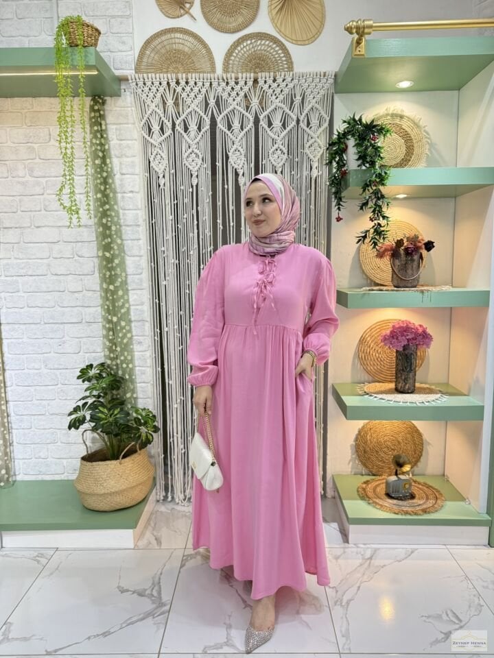 Mila Pembe Elbise