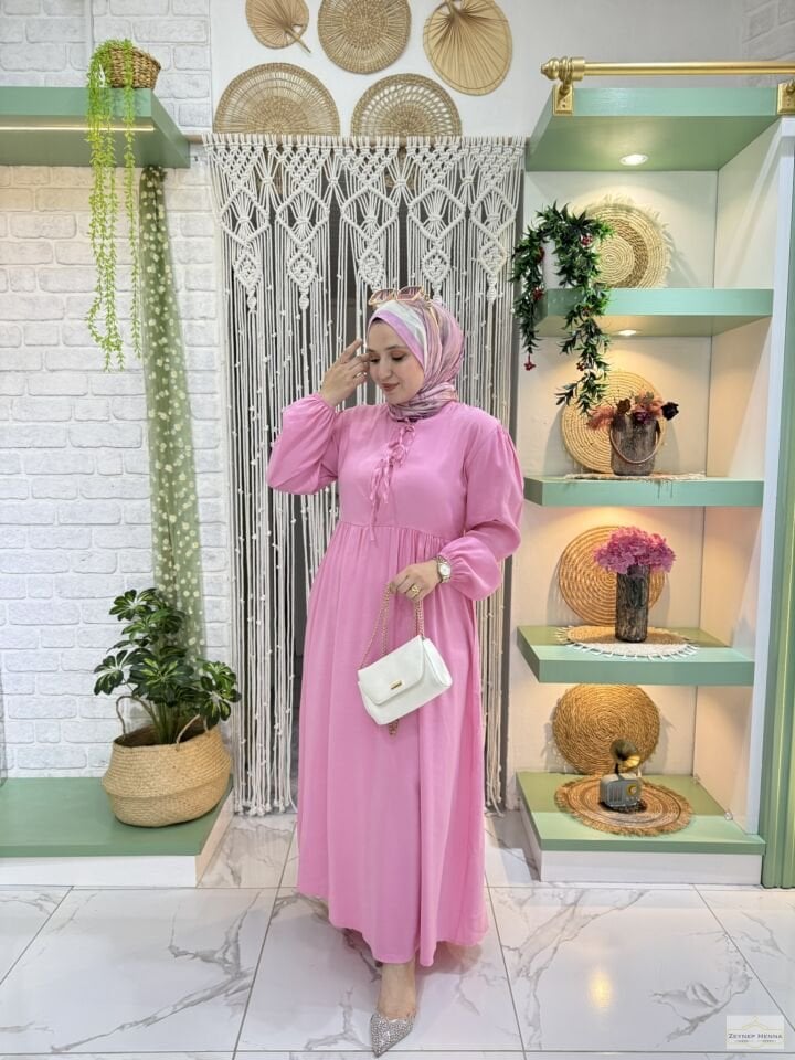 Mila Pembe Elbise