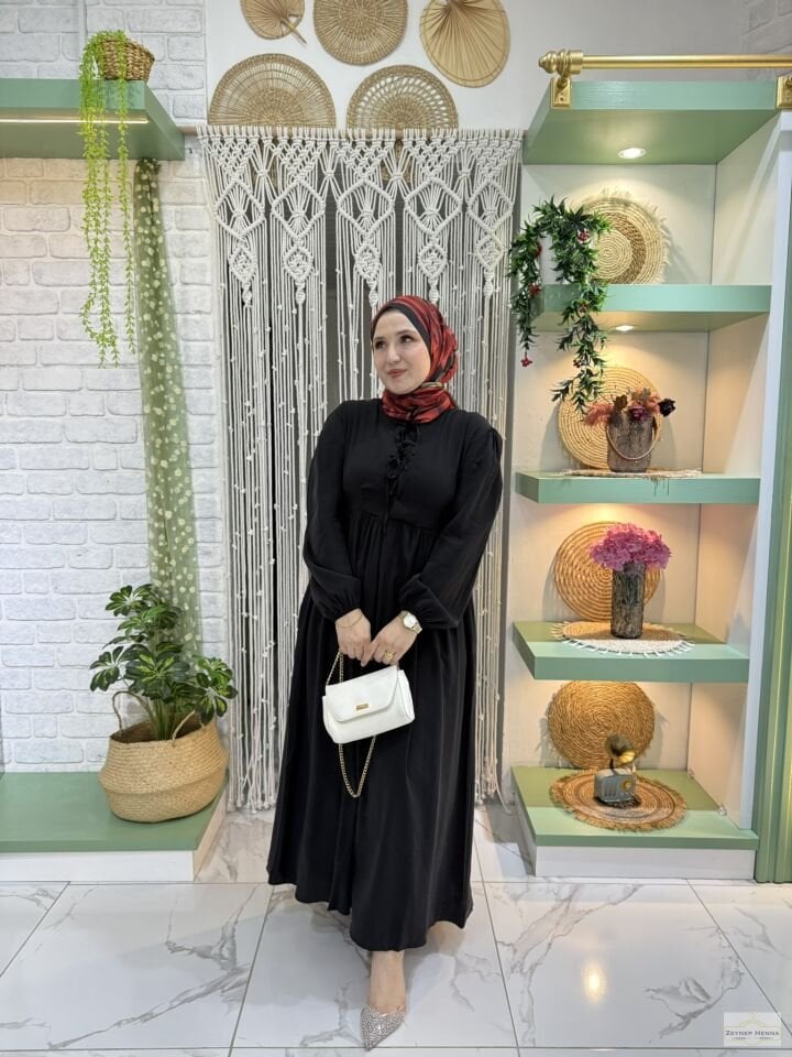 Mila Siyah Elbise