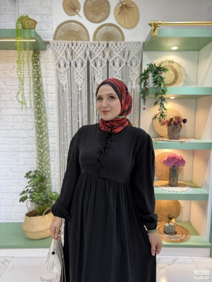Mila Siyah Elbise