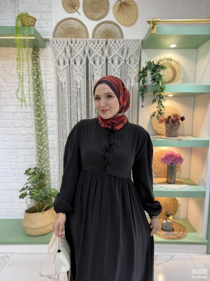Mila Siyah Elbise