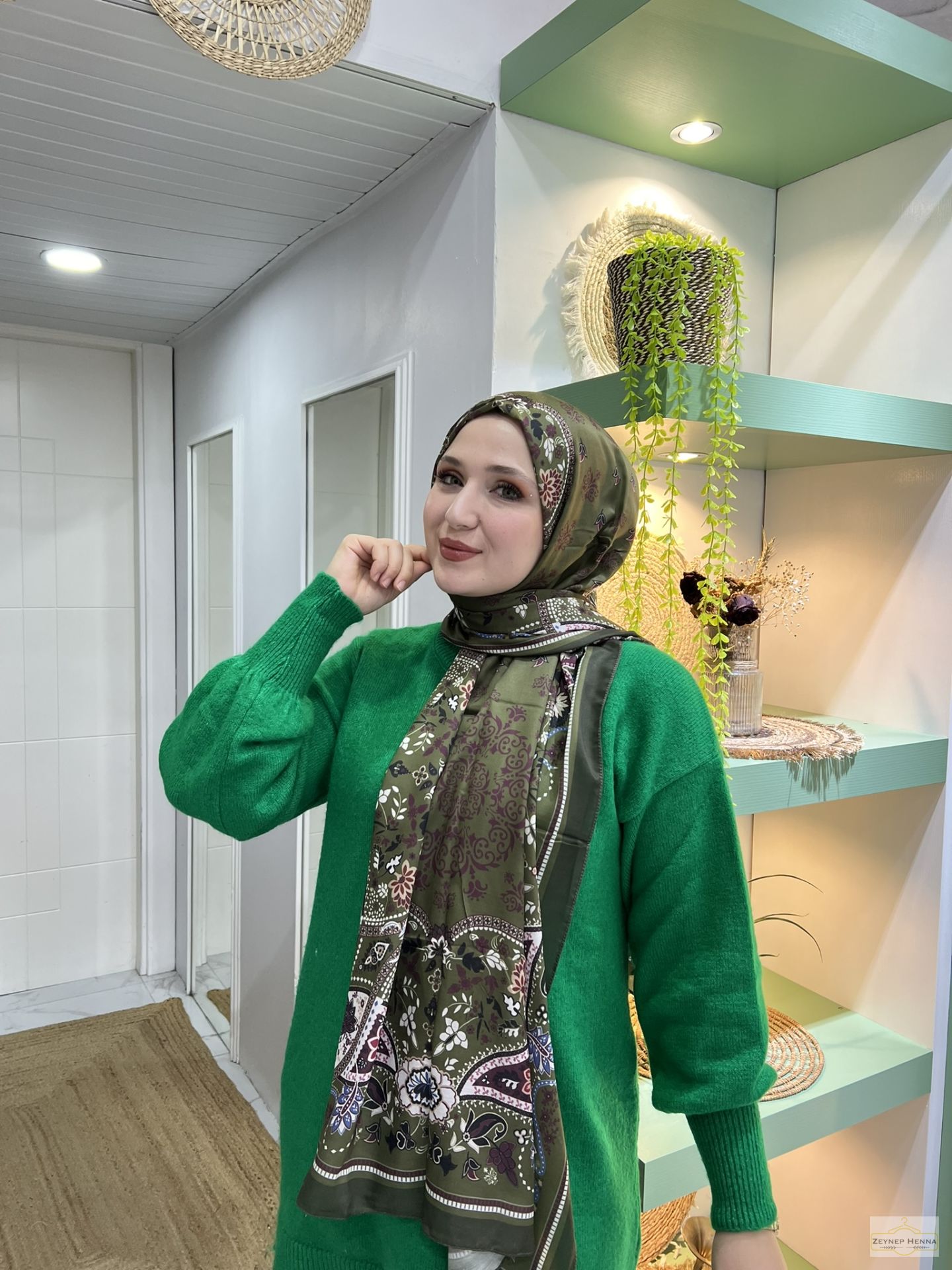 Karanfil Desen Haki Yeşil Pamuk Şal