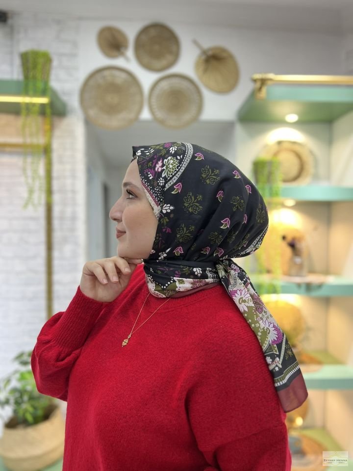 Karanfil Desen Siyah Pamuk Şal