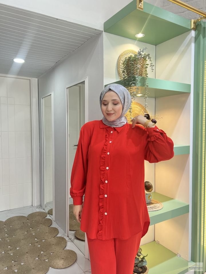 Linda Fırfır Detaylı Kırmızı Takım