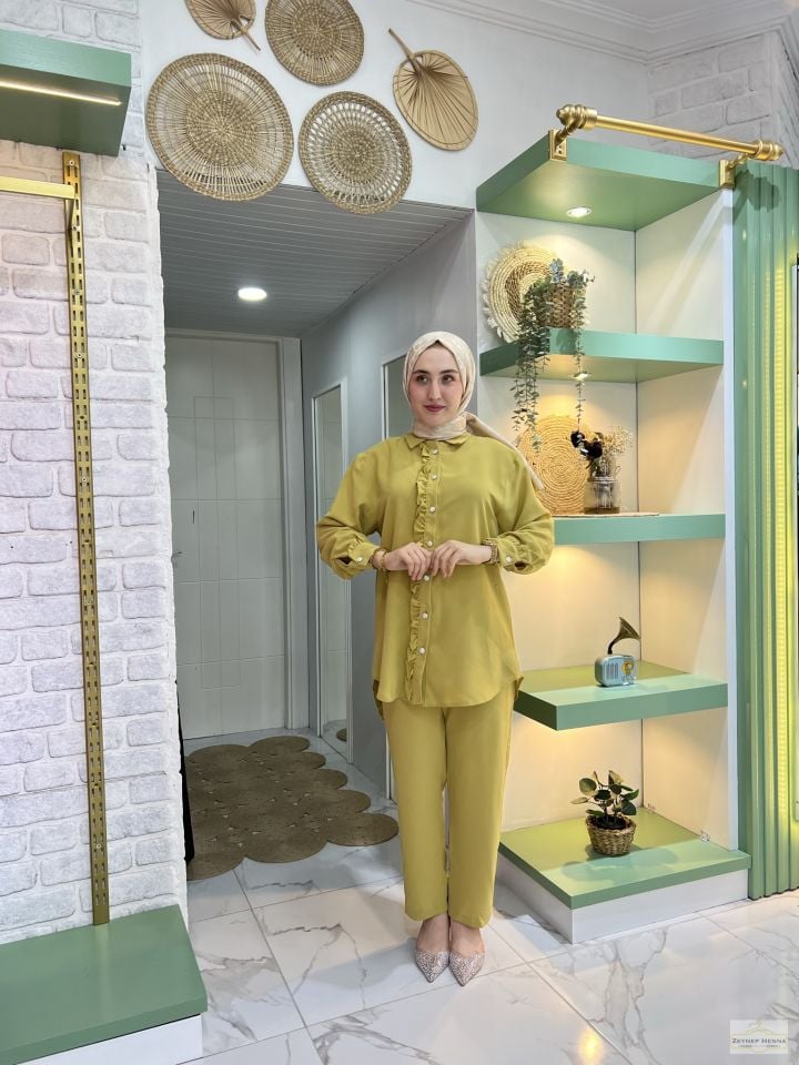 Linda Fırfır Detaylı Yağ Yeşili Takım