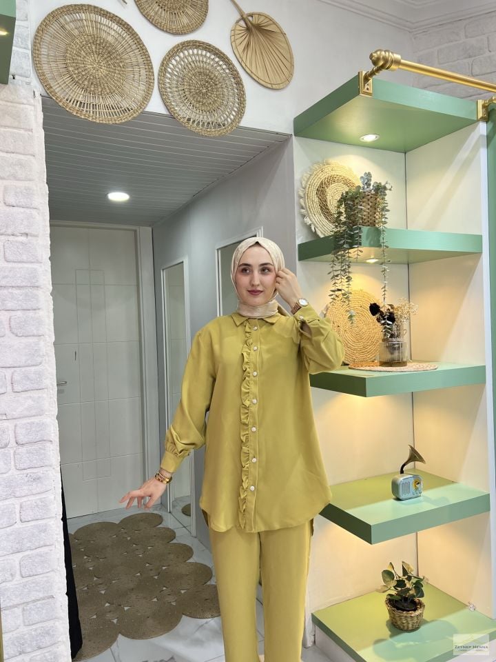 Linda Fırfır Detaylı Yağ Yeşili Takım