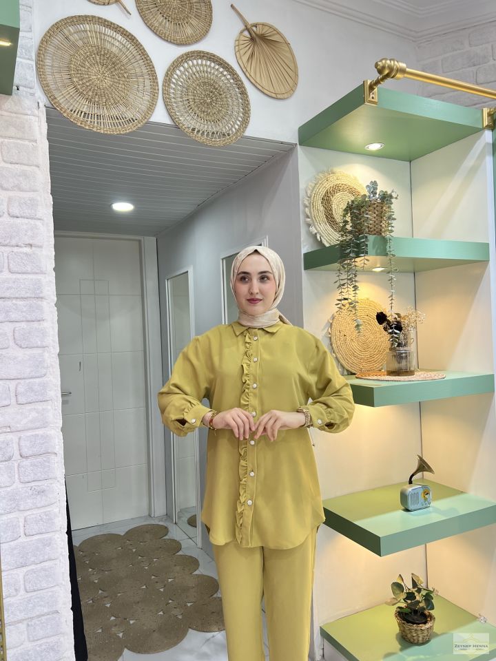 Linda Fırfır Detaylı Yağ Yeşili Takım