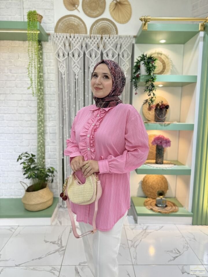 Fırfırlı Pembe Gömlek