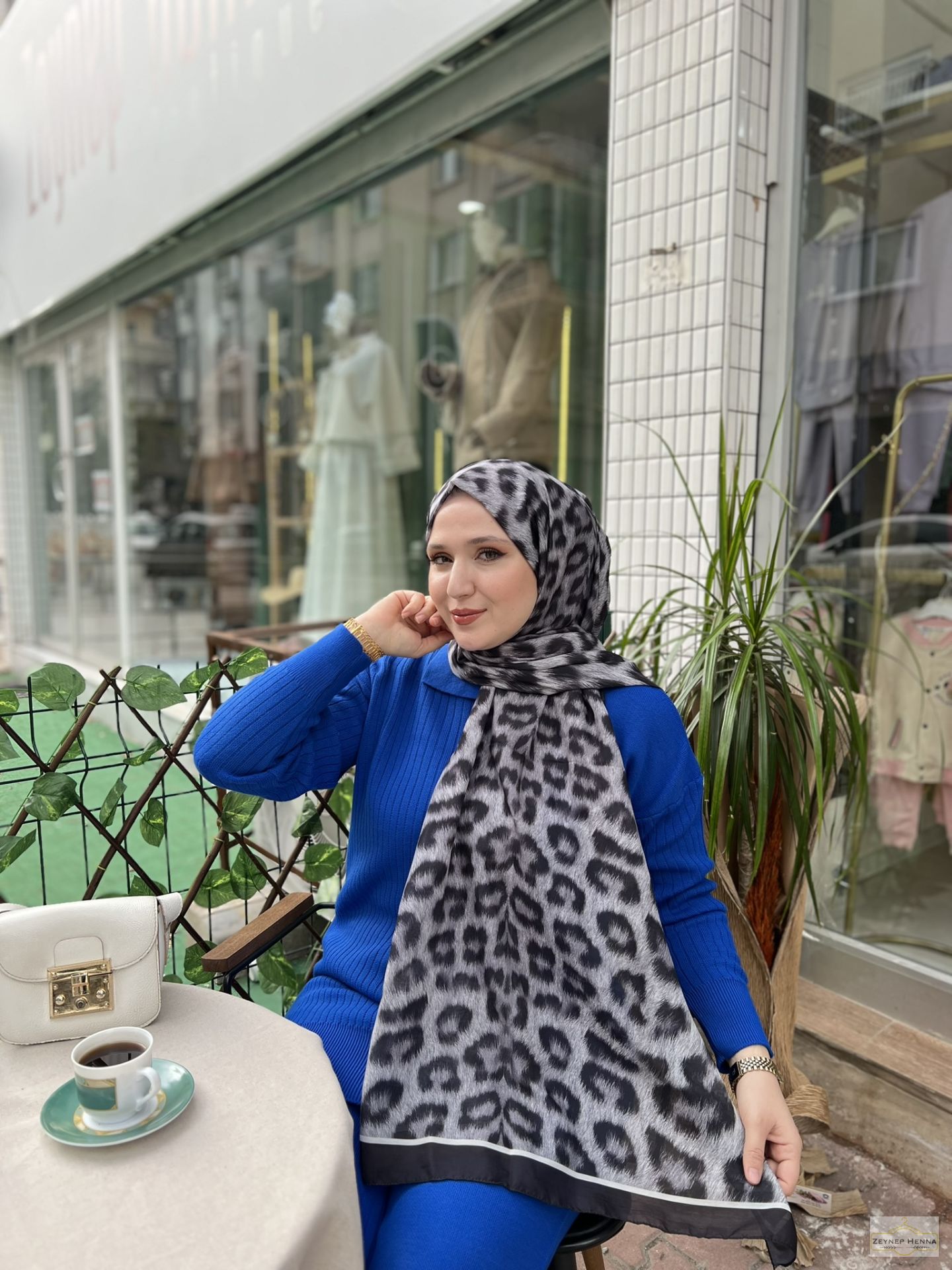 Leopar Desen Gri Pamuk Şal