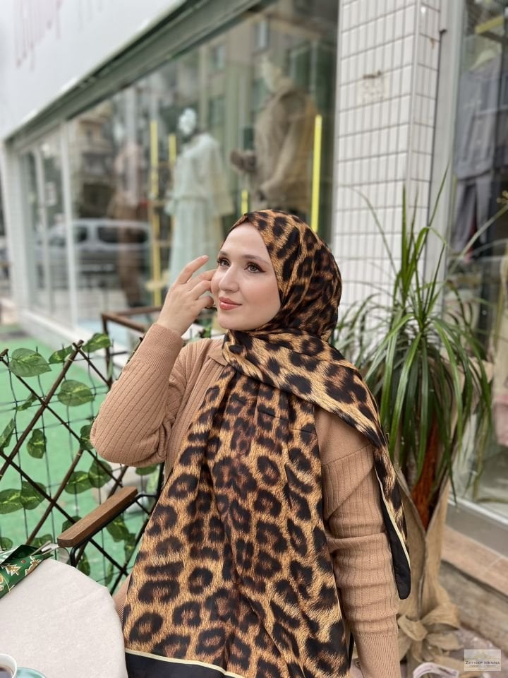 Leopar Desen Hardal Pamuk Şal